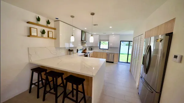 $4,999 | 871 Northeast 27th Avenue, Pompano Beach, FL 33062