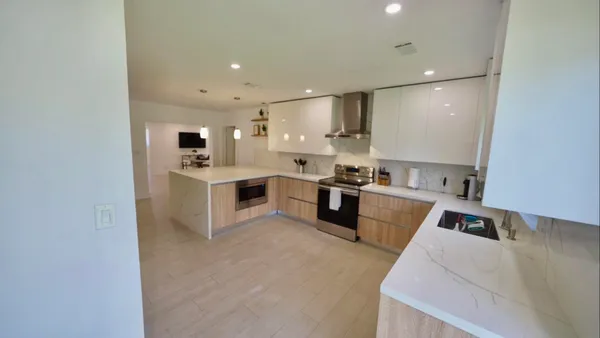 $4,999 | 871 Northeast 27th Avenue, Pompano Beach, FL 33062