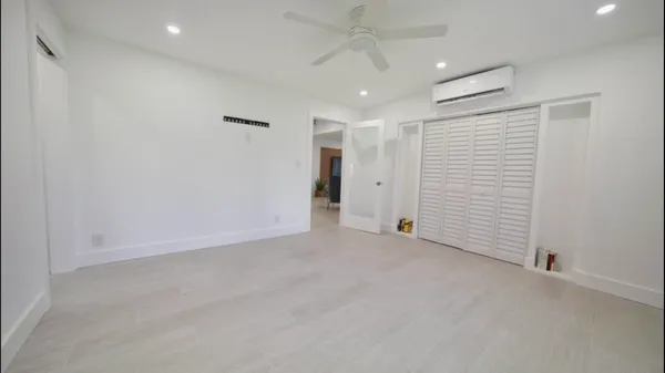 $4,999 | 871 Northeast 27th Avenue, Pompano Beach, FL 33062