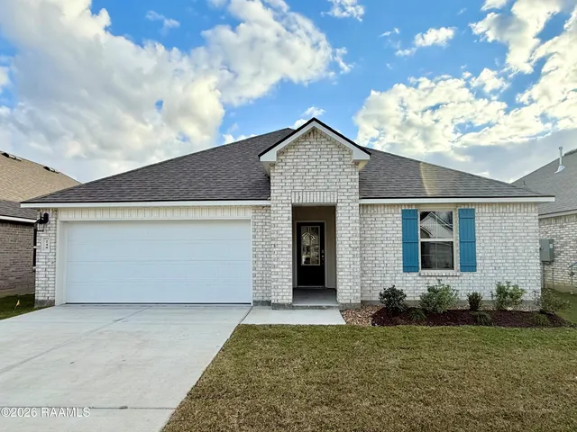 $243,500 | 240 Oak Heights, Duson, LA 70529