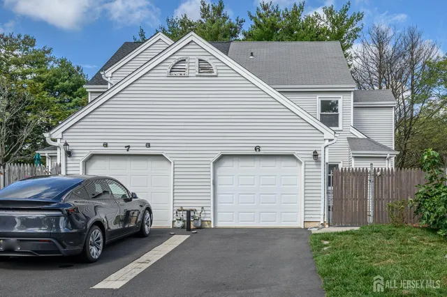 $450,000 | 6 Stowe Court, Freehold, NJ 07728