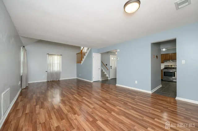 $450,000 | 6 Stowe Court, Freehold, NJ 07728