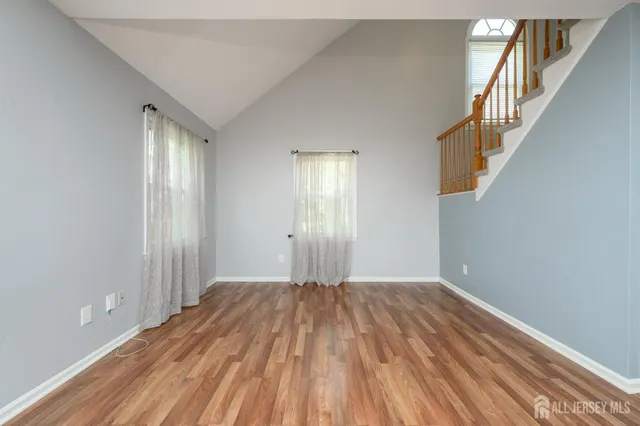 $450,000 | 6 Stowe Court, Freehold, NJ 07728