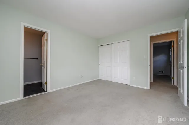 $450,000 | 6 Stowe Court, Freehold, NJ 07728