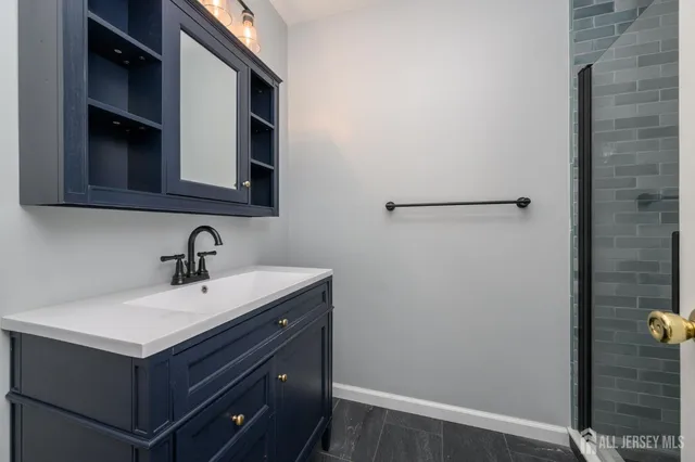 $450,000 | 6 Stowe Court, Freehold, NJ 07728