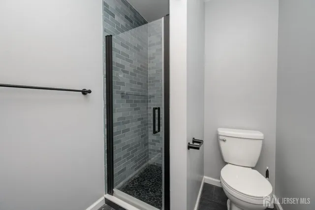 $450,000 | 6 Stowe Court, Freehold, NJ 07728