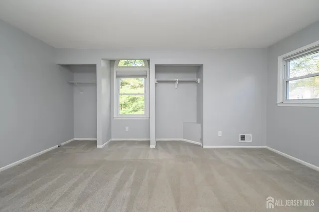 $450,000 | 6 Stowe Court, Freehold, NJ 07728