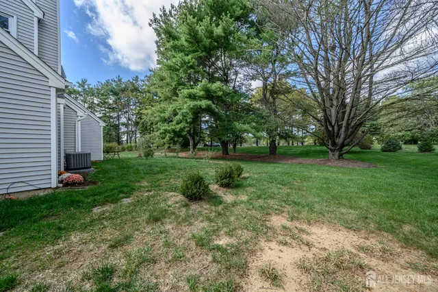 $450,000 | 6 Stowe Court, Freehold, NJ 07728