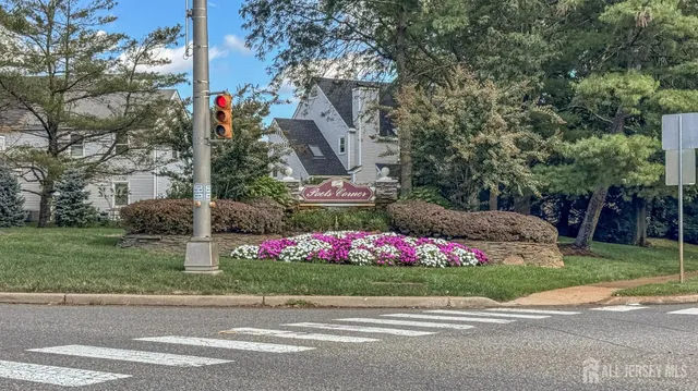 $450,000 | 6 Stowe Court, Freehold, NJ 07728