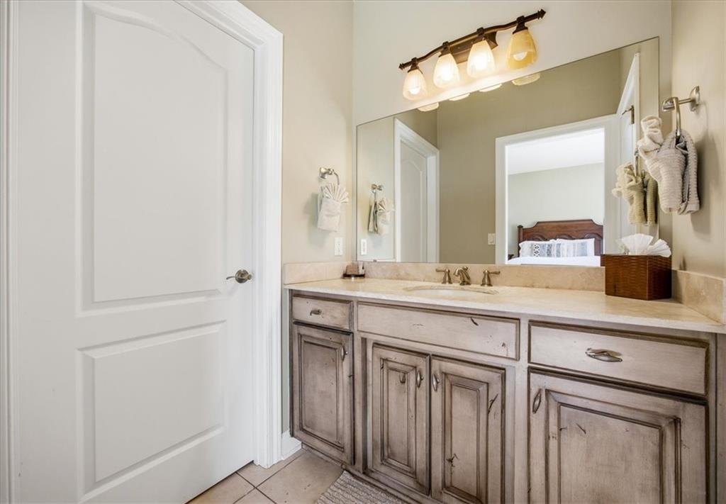 10875 Allen Way Parkville, MO 64152 - Photo 28 of 57