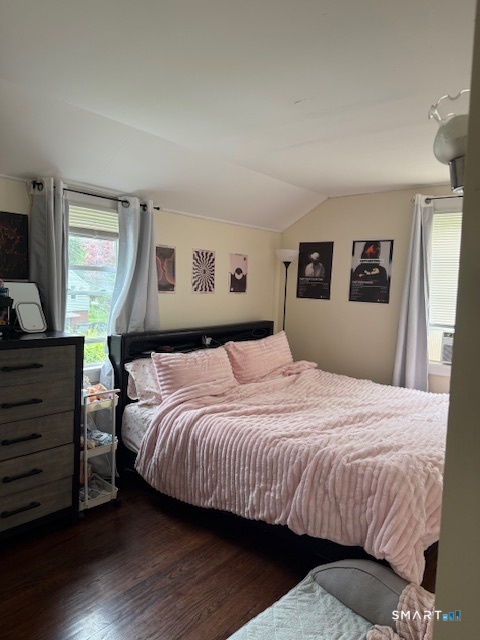 8 High Ridge Drive Bridgeport, CT 06606 - Photo 4 of 6