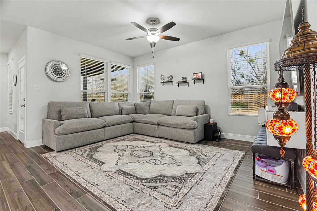 3525 Petals Place Rowlett, TX 75089 - Photo 3 of 40