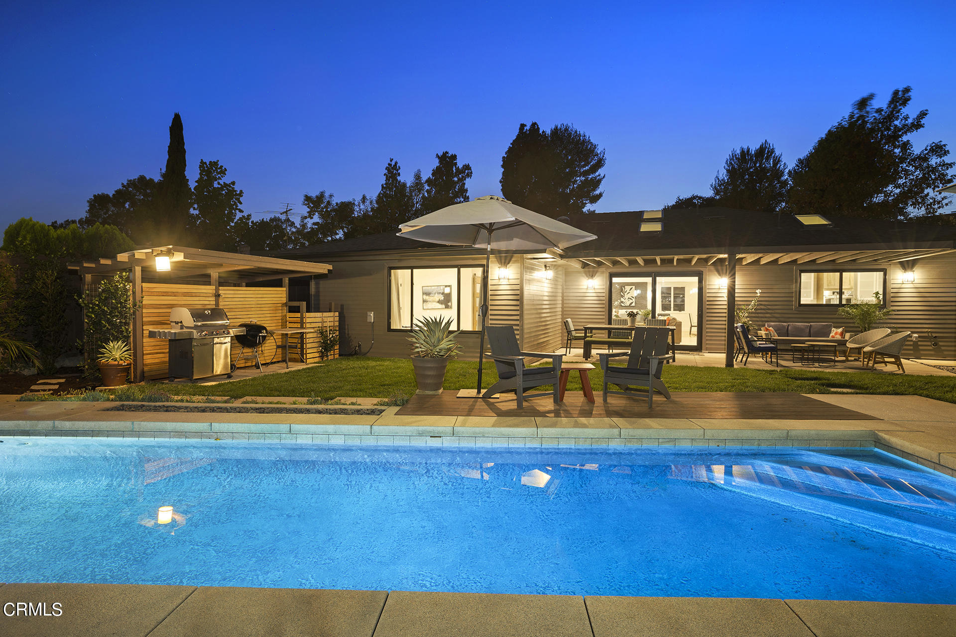 316 Glenullen Drive Pasadena, CA 91105 - Photo 40 of 43 a view of a house with swimming pool