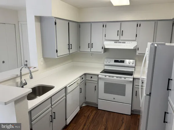 $1,995 | 18520 Boysenberry Drive, Unit 230, Gaithersburg, MD 20886