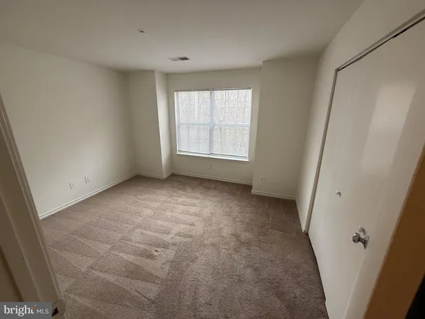 $1,995 | 18520 Boysenberry Drive, Unit 230, Gaithersburg, MD 20886