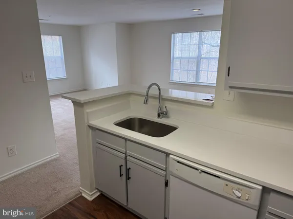 $1,995 | 18520 Boysenberry Drive, Unit 230, Gaithersburg, MD 20886