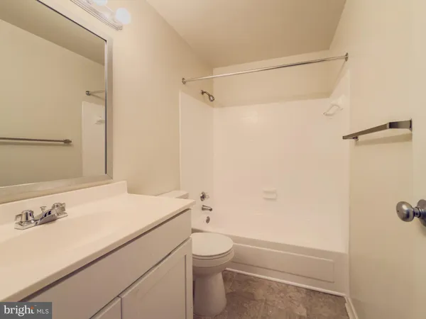 $1,950 | 18520 Boysenberry Drive, Unit 166, Gaithersburg, MD 20886