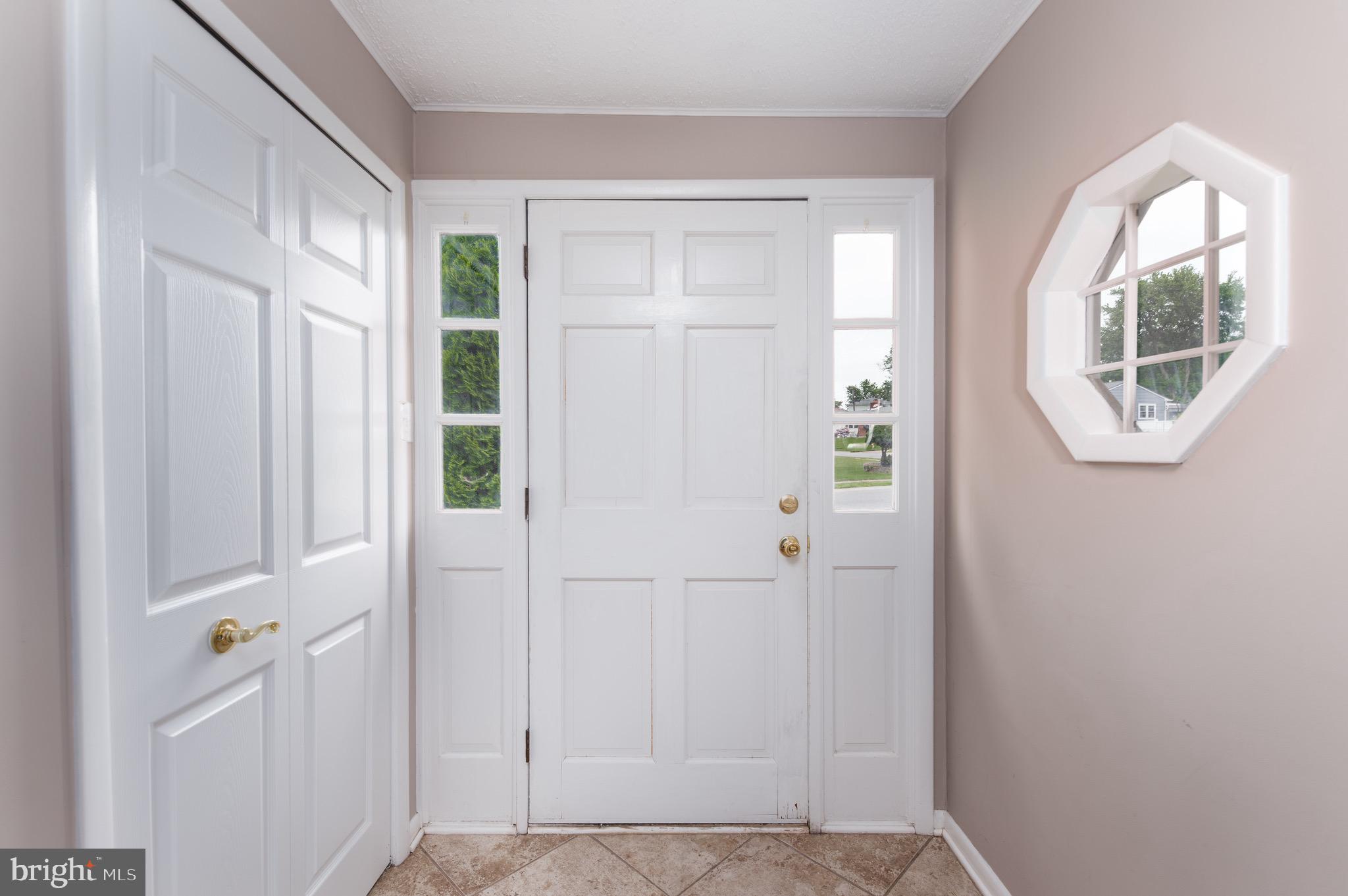 14 Winnwood Road Newark, DE 19711 - Photo 3 of 20 Mud Room Entrance Area