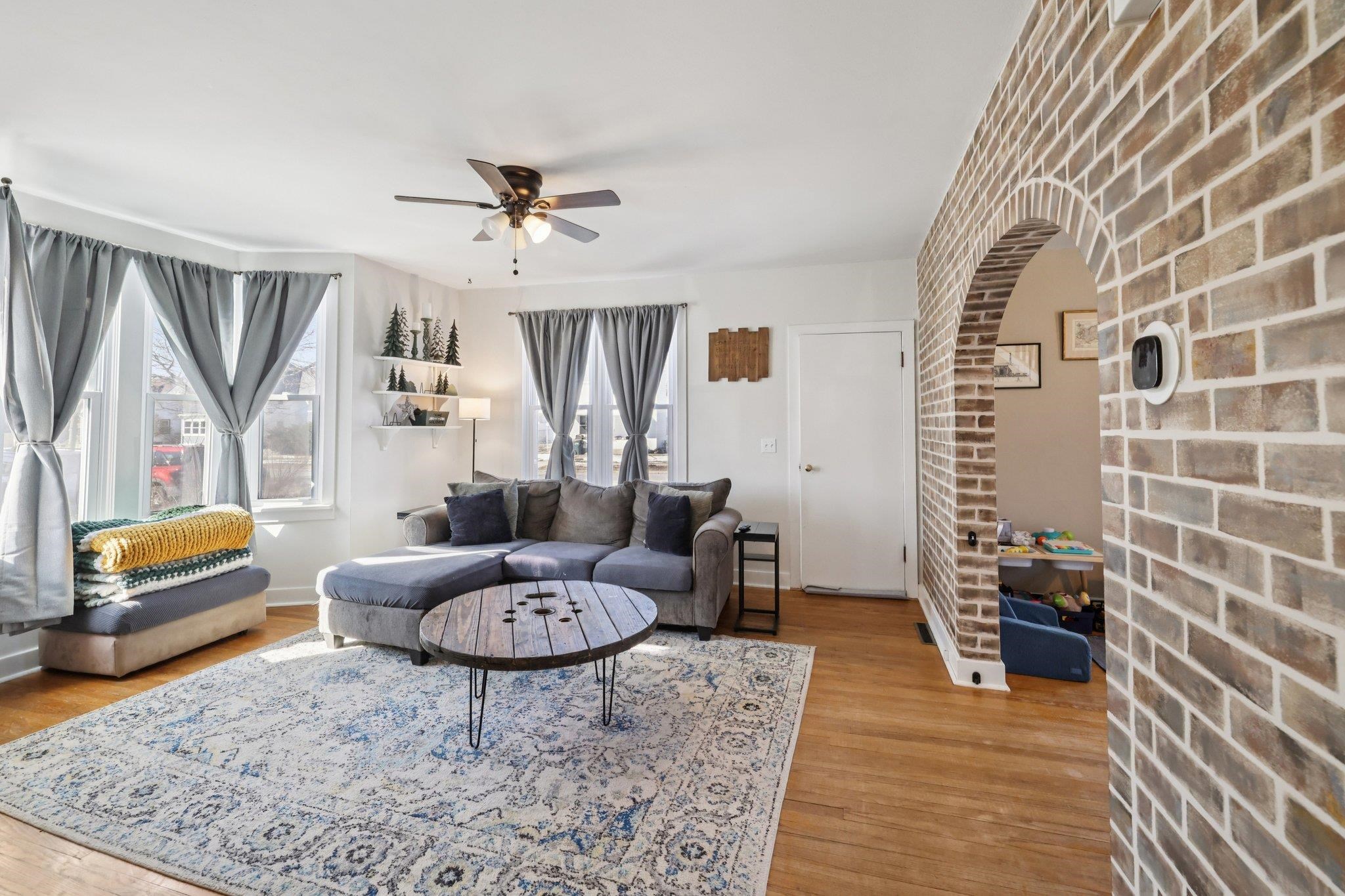 632 East Cook Street Portage, WI 53901 - Photo 5 of 54