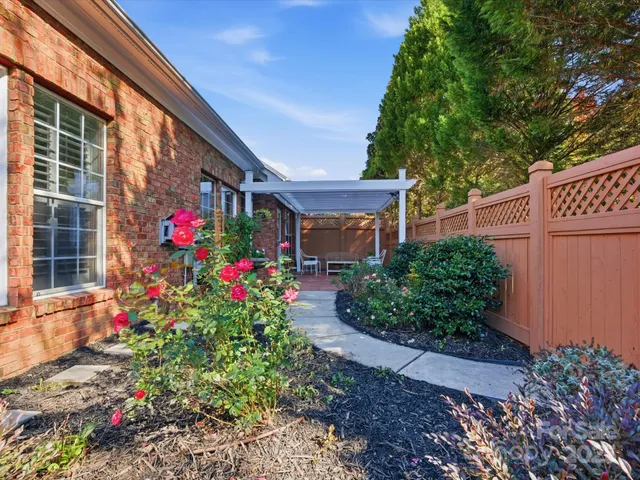 $675,000 | 11419 Corliss Avenue, Charlotte, NC 28277