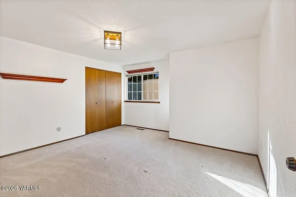 $309,900 | 619 North 32nd Avenue, Unit 13, Yakima, WA 98902