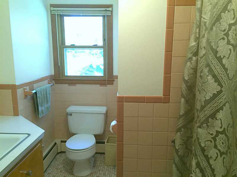 45 Chestnut Road North Kingstown, RI 02852 - Photo 11 of 25 Bathroom.