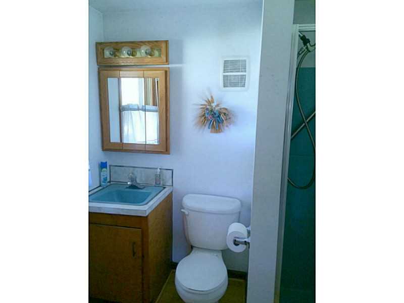 45 Chestnut Road North Kingstown, RI 02852 - Photo 22 of 25 Bathroom.