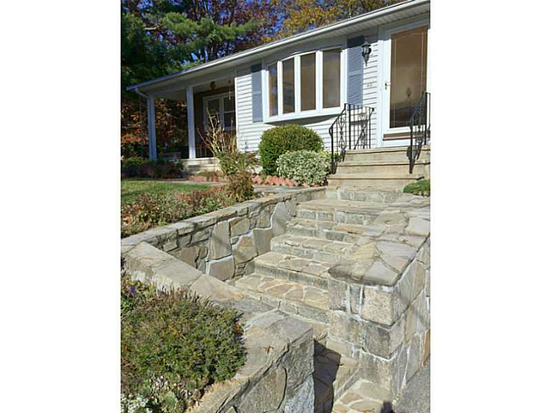 45 Chestnut Road North Kingstown, RI 02852 - Photo 24 of 25 Exterior Front.