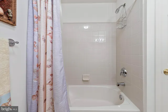 $550,000 | 3 Ventana Court, Lawrence Township, NJ 08648