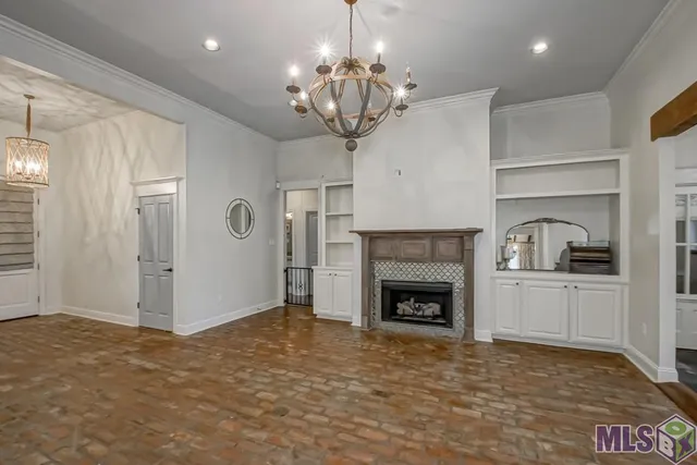 $625,000 | 16503 East Spanish Oaks Court, Prairieville, LA 70769