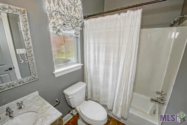 $625,000 | 16503 East Spanish Oaks Court, Prairieville, LA 70769