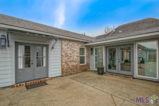 $625,000 | 16503 East Spanish Oaks Court, Prairieville, LA 70769