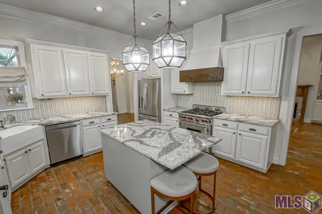 $625,000 | 16503 East Spanish Oaks Court, Prairieville, LA 70769