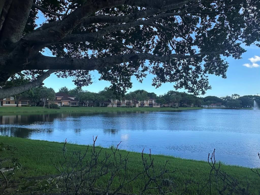 9202 Northwest 9th Court, Unit 9202 Plantation, FL 33324 - Photo 12 of 14