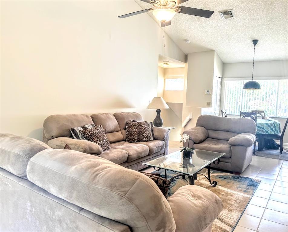 9202 Northwest 9th Court, Unit 9202 Plantation, FL 33324 - Photo 4 of 14