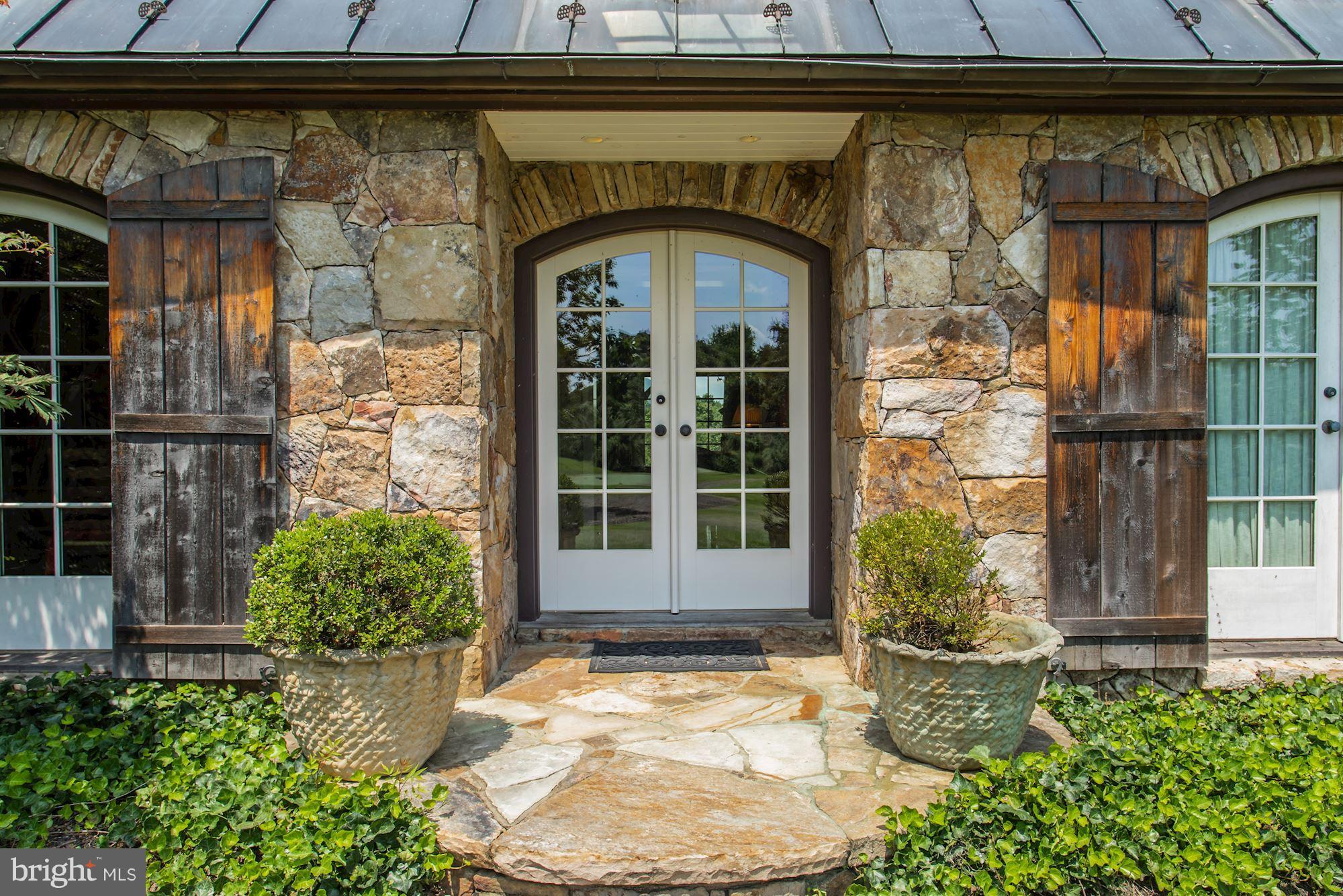 5503 Washwright Road Hume, VA 22639 - Photo 4 of 29 French Country from Top to Bottom