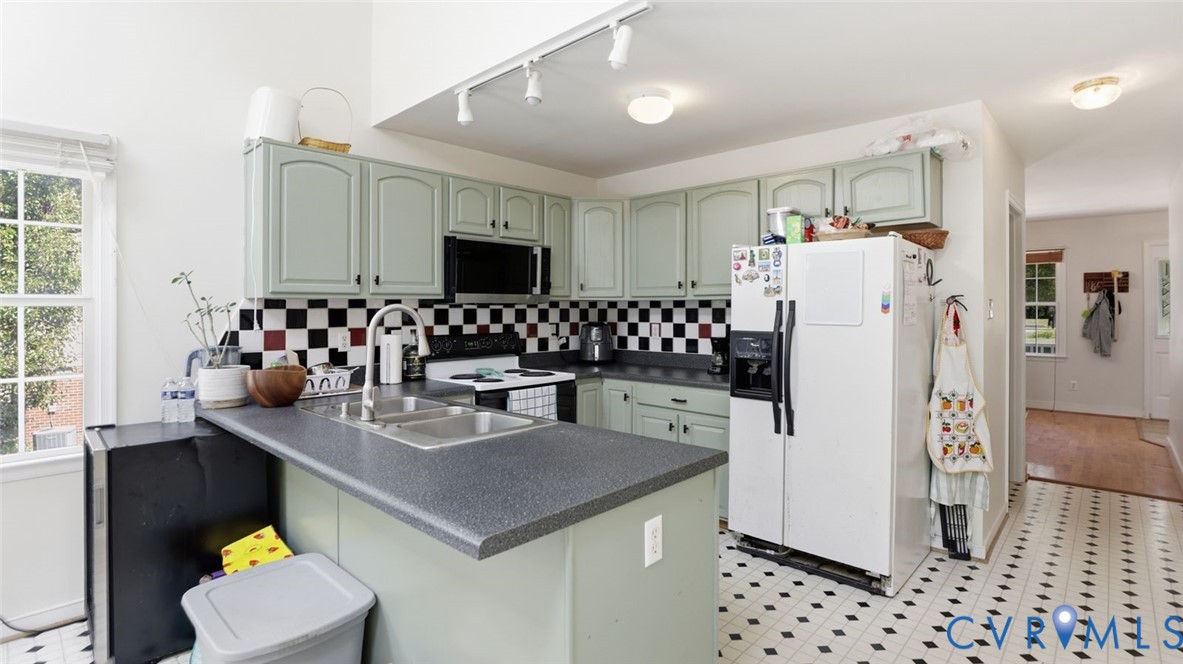 5218 Lockberry Ridge Drive North Chesterfield, VA 23237 - Photo 8 of 30