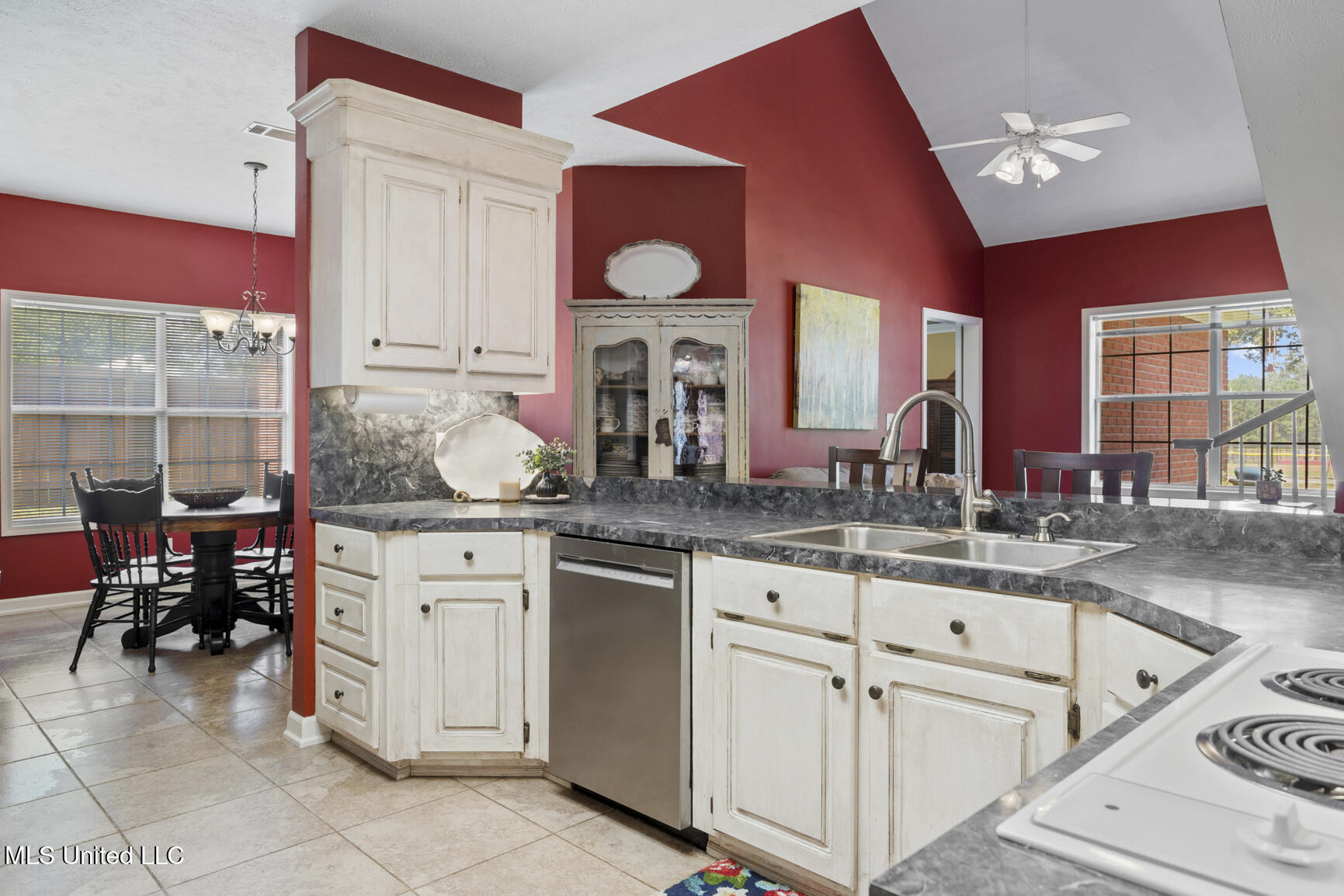 102 Park Place Clinton, MS 39056 - Photo 18 of 36 102 Park Place-21