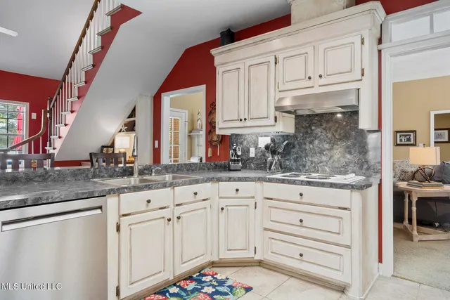 $375,000 | 102 Park Place, Clinton, MS 39056