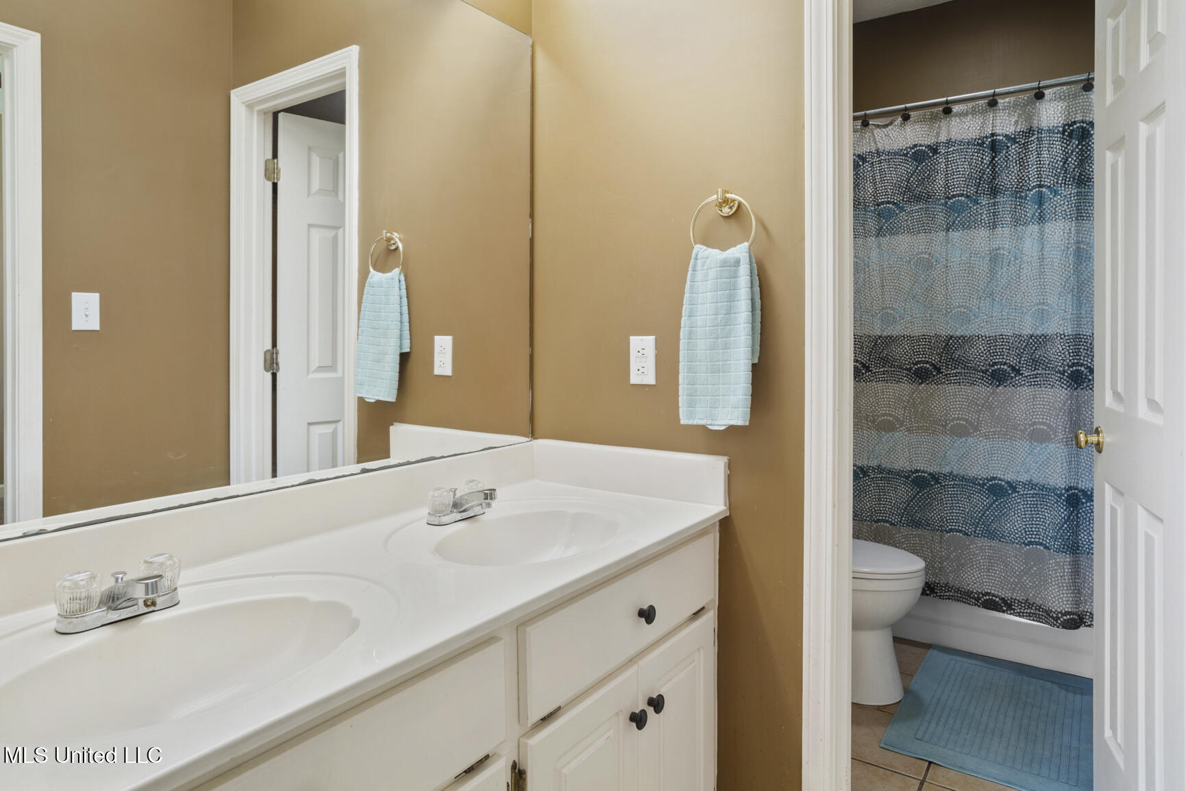 102 Park Place Clinton, MS 39056 - Photo 29 of 36 102 Park Place-32