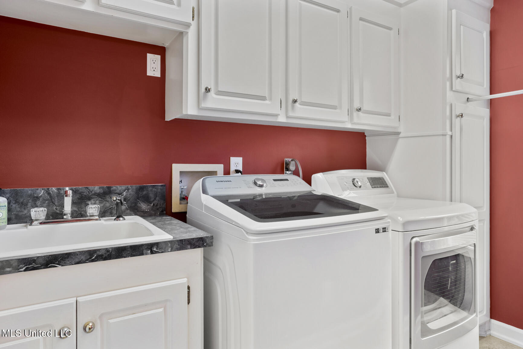 102 Park Place Clinton, MS 39056 - Photo 30 of 36 102 Park Place-33