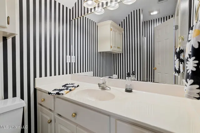 $375,000 | 102 Park Place, Clinton, MS 39056