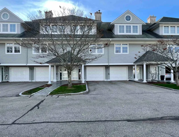 $4,500 | 4 Island Avenue, Unit 4, Kittery, ME 03904