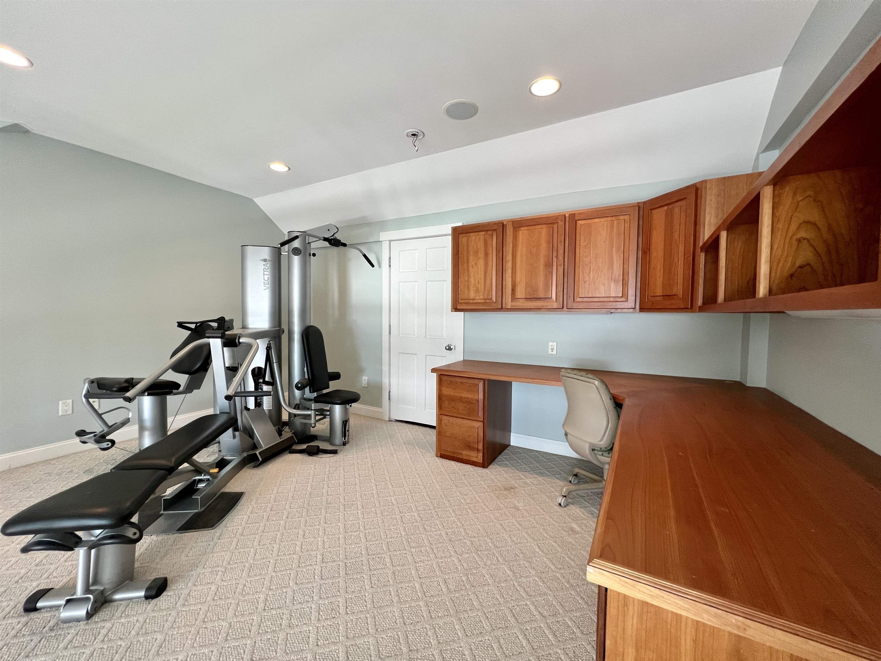 4 Island Avenue, Unit 4 Kittery, ME 03904 - Photo 6 of 47