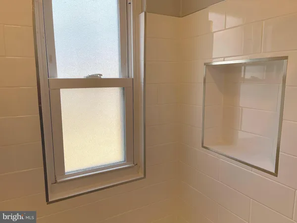 $3,250 | 7132 Parkview Avenue, Falls Church, VA 22042