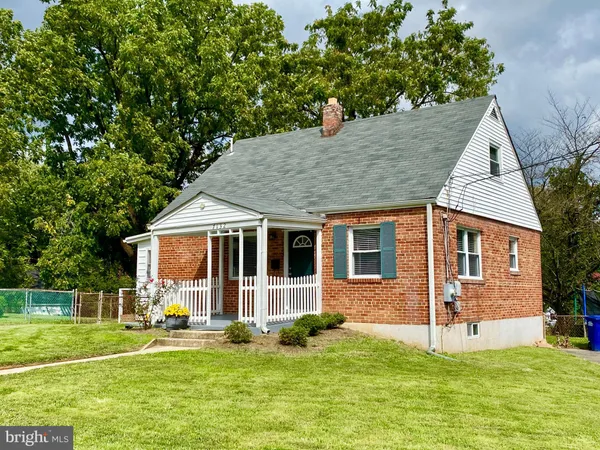 $3,250 | 7132 Parkview Avenue, Falls Church, VA 22042