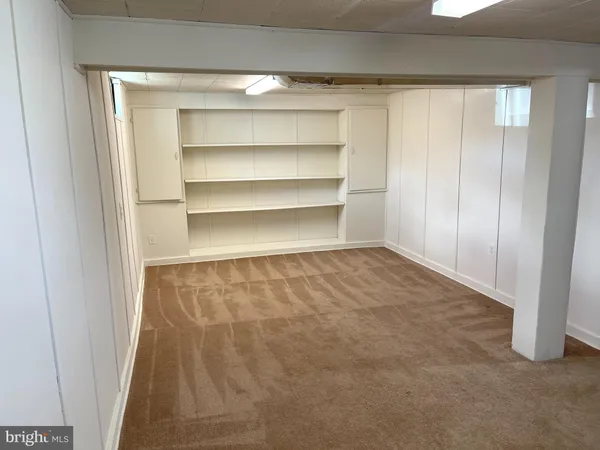 $3,250 | 7132 Parkview Avenue, Falls Church, VA 22042