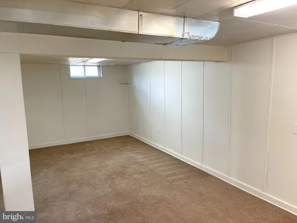 $3,250 | 7132 Parkview Avenue, Falls Church, VA 22042