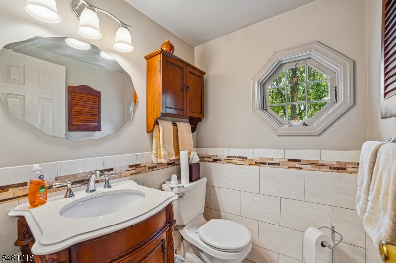 21 Long Ridge Road Morris Plains, NJ 07950 - Photo 9 of 31 Gallery Image 9