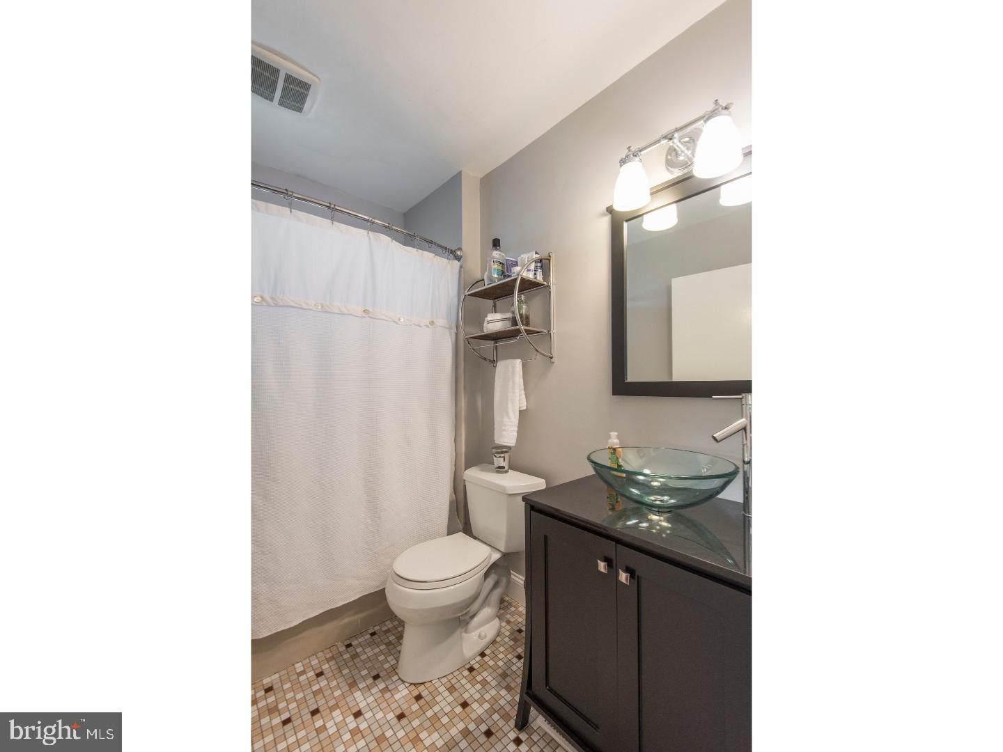 230 North Rolling Road Springfield, PA 19064 - Photo 25 of 25 Bathroom